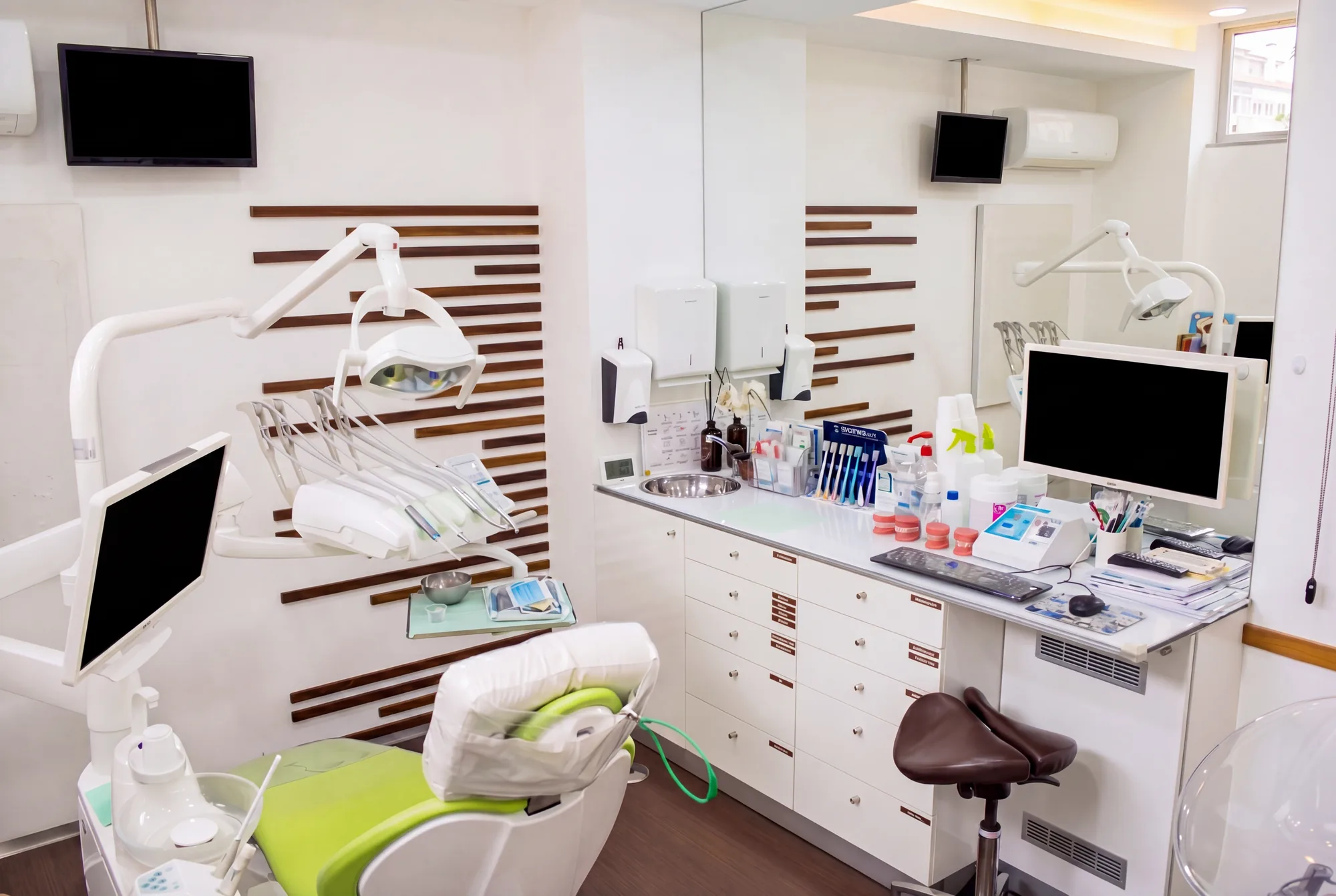 Gabinete infantil da Clínica Moliceiro Aveiro, ambiente preparado para consultas pediátricas